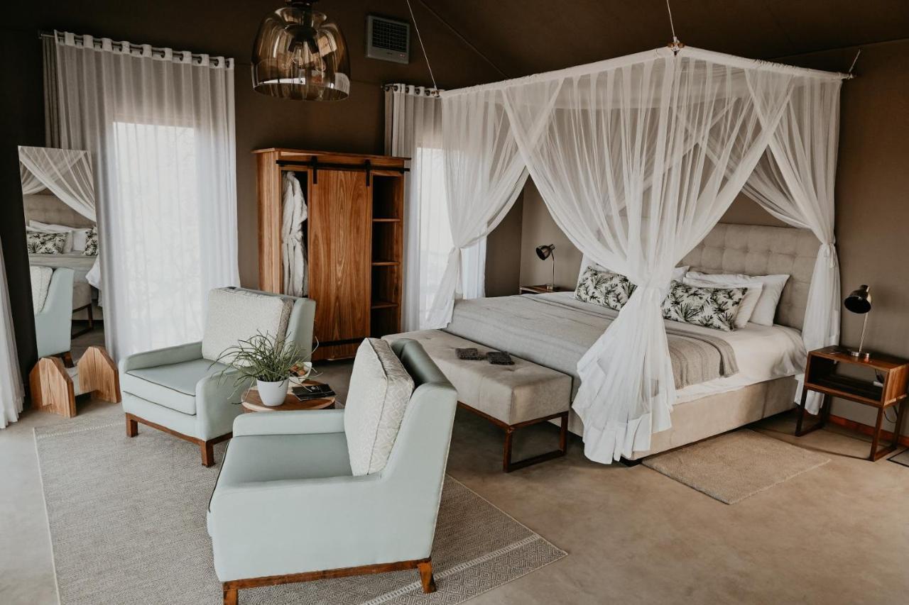 Kifaru Luxury Lodge Outjo Exterior photo